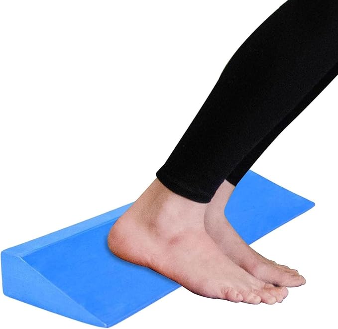 Yoga Squat Wedge Block,Pilates Yoga Wedge Stretch Accessories,Eva Support Inclined Squat Plate Balance Supportive Foam Wedge Block,for Exercise Wrist Strength Fitness Gym(Blue)