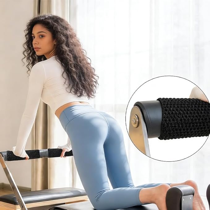 2PCS Pilates Non Slip Mat,Gripper Pad,Unisex Anti Skid Pilates Reformer Mat,Anti Slip Hand Workout Pads for Sweaty Hands, Foldable Grips Gloves for Body Building Indoor Home Gym Fitness