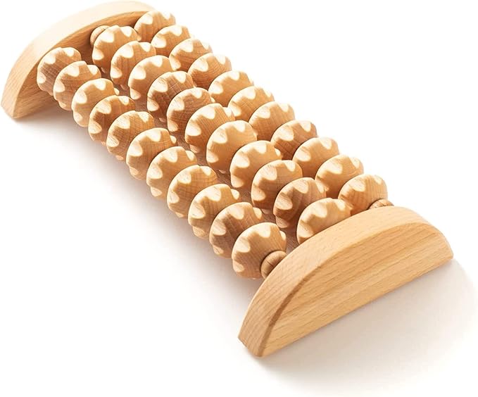 tuuli Wooden Foot Massager, Grooved Muscle Roller, Helps Ease Muscle Tension and Improve Blood Circulation, Natural Wood Therapy Massage Tools for Feet (M)