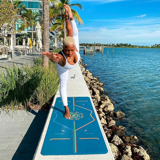 Liforme Printed Yoga Mat Collection - Free Yoga Bag Included - Patented Alignment System, Warrior-like Grip, Non-Slip, Eco-friendly, Sweat-resistant, Long, Wide and Thick for Comfort