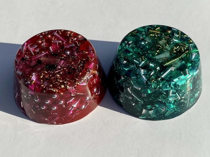 1 Green/1 Red Small Tower Buster Crystal Orgone Generator Energy Accumulator 528Hz/7.83Hz/Advance Harmonics Christmas X-Mas Gift (Red/Green Transparent)
