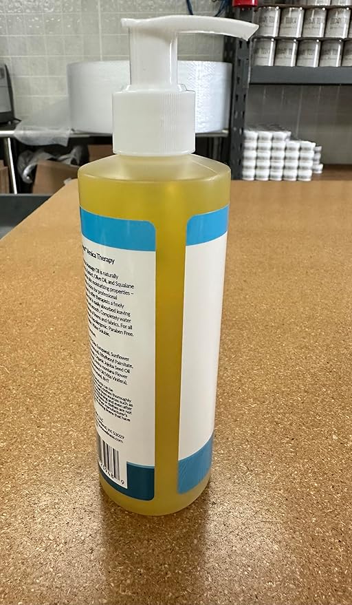 Arnica Therapy 8 Fl oz Massage Oil, Arnica Extract, Professional, Massage Therapy, Deep Tissue, Unscented, Hypoallergenic, Natural Ingredients, Skin Hydrating, Moisturizing, Muscle Relief