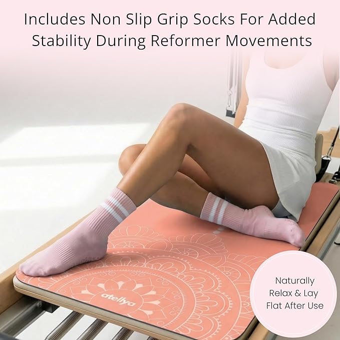 Pilates Reformer Mat Non Slip – Washable Reformer Mat Cover with Grip Socks & Mesh Bag, Sweat Absorbing Pilates Reformer Towel for Studio & Home Use