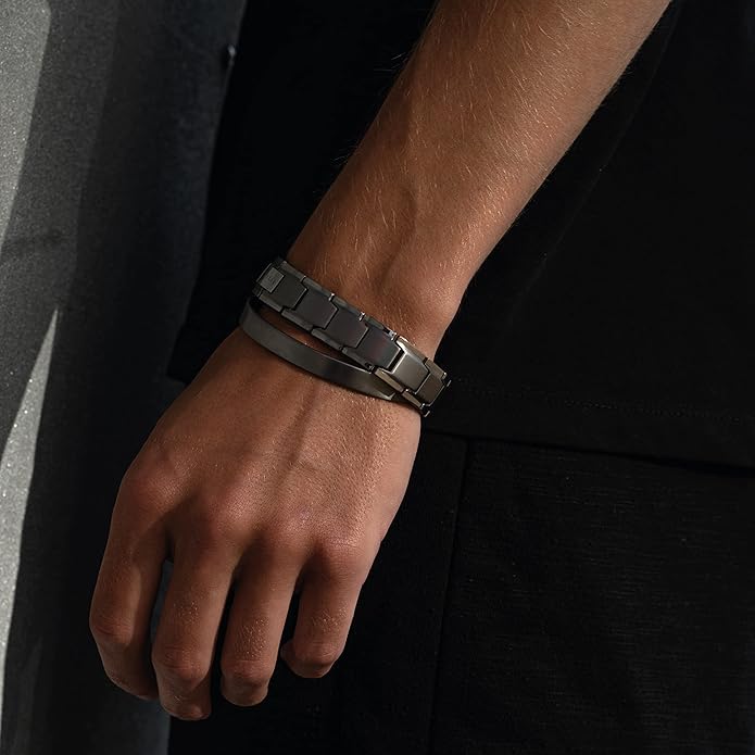 LUXAR Men's/Women's Magnetic Therapy Bracelet | Solid Titanium or Solid Copper | Sophisticated Solid Titanium Bangle with Rare-Earth Neodymium Magnets