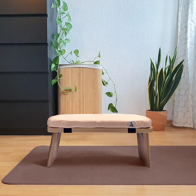 metaFox Meditation Bench | Foldable Bamboo Stool with Cushion and Carry Bag | for Your Mindfulness and Meditation Practice | Alternative to Meditation Cushion (Peach, Small)